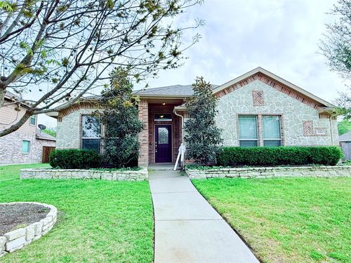 924 Blue Quail Run, Glenn Heights, TX, 75154-8443 | Card Image