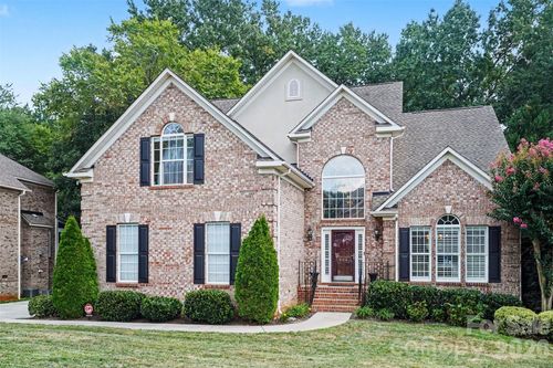 904 Carisbrooke Ln, Waxhaw, NC, 28173-6611 | Card Image