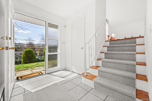 150 Rosedale Ave, White Plains, NY, 10605-5410 | Card Image