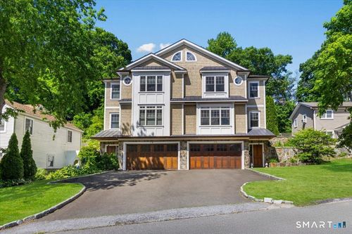 2-40 Oak Ridge St, Greenwich, CT, 06830-5225 | Card Image