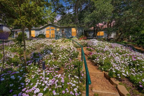 45241 Crest Ln, Three Rivers, CA, 93271-9558 | Card Image