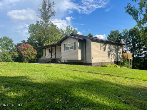 227 Southern Ln, Tazewell, TN, 37879-5222 | Card Image