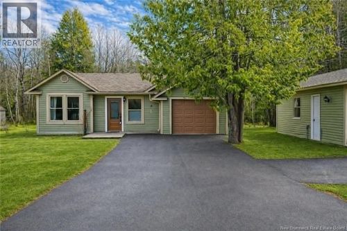 13 Hamilton Rd, Burton, NB, E2V3B5 | Card Image
