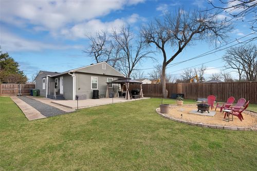 604 Moore St, Garland, TX, 75040-8332 | Card Image