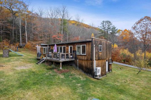 124 Turnpike Rd, S Strafford, VT, 05070-7706 | Card Image