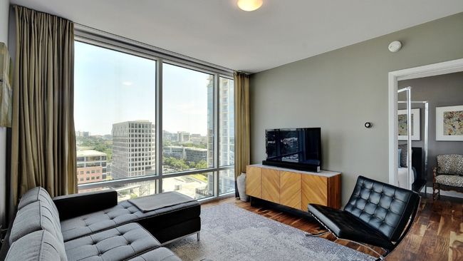 APT-1707 - 300 Bowie St, Condo with 2 bedrooms, 2 bathrooms and 2 parking in Austin TX | Image 7