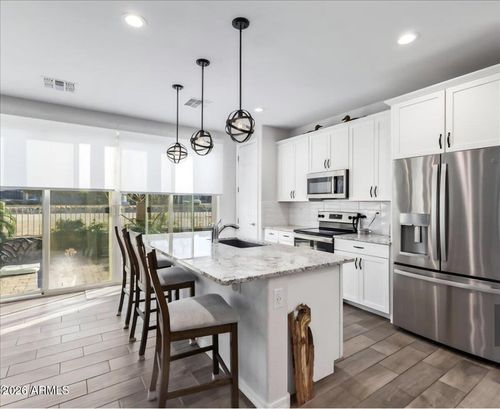 1317 E Fremont Rd, Phoenix, AZ, 85042-5673 | Card Image