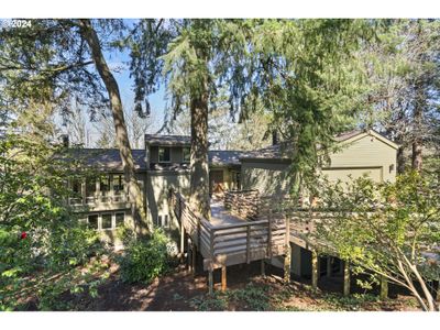 17720 Overlook Cir, House other with 4 bedrooms, 2 bathrooms and 2 parking in LakeOswego OR | Image 1