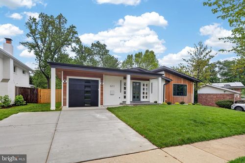 6311 Carnegie Dr, BETHESDA, MD, 20817-1766 | Card Image