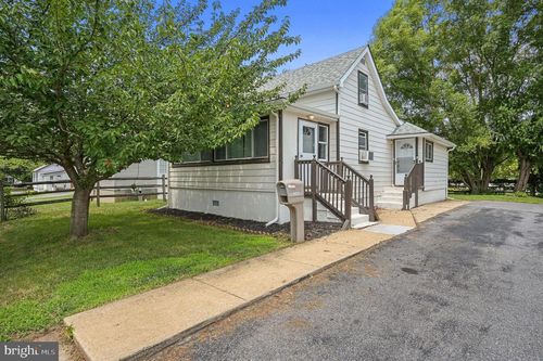 13 Stevens St, CAMDEN, DE, 19934-1366 | Card Image