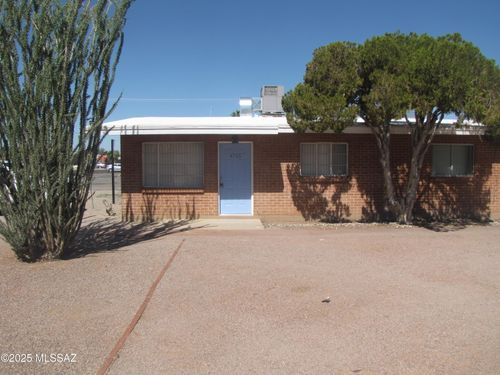 4713 E 1st St, Tucson, AZ, 85711-1270 | Card Image