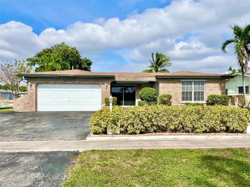 10571 Sunset Strip, Sunrise, FL, 33322-2615 | Card Image