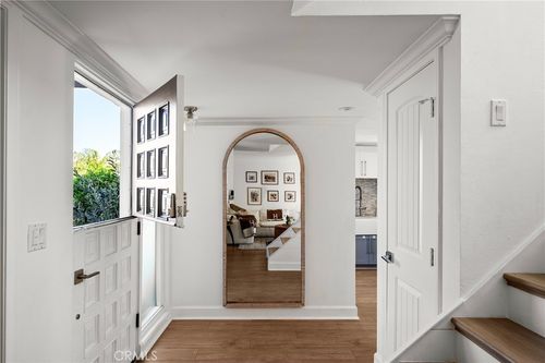 368 Genoa Ln, Costa Mesa, CA, 92627-1462 | Card Image