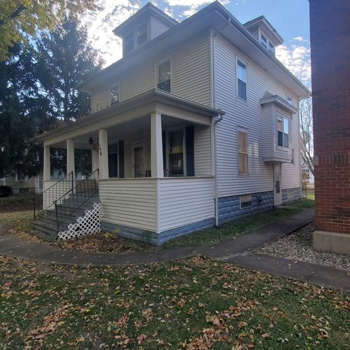 130 S 5th St, Sheldon, IL, 60966-8146 | Card Image