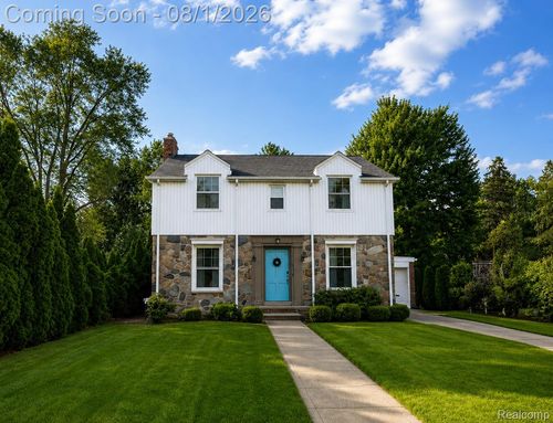 27145 Eldorado Pl, Lathrup Village, MI, 48076-3458 | Card Image