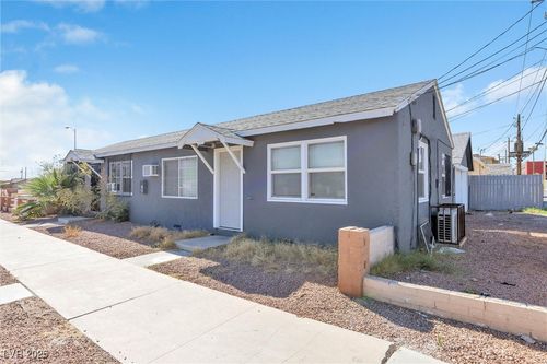 329 N 8th St, Las Vegas, NV, 89101-3014 | Card Image