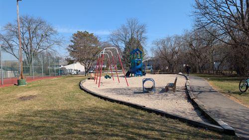 424-424 Mallard Dr, Deerfield, IL, 60015-3628 | Card Image