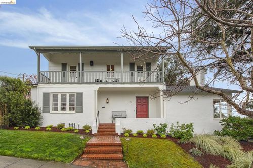 140 140 Cambridge Way, Piedmont, CA, 94611 | Card Image