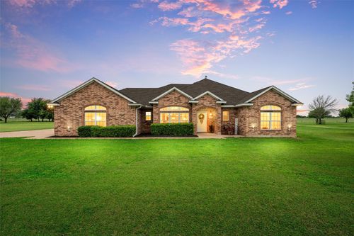 330 N Quail Run Dr, West, TX, 76691-2582 | Card Image