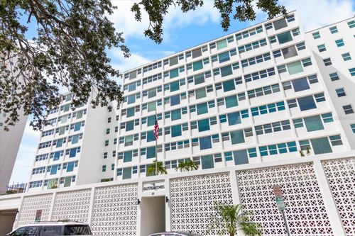 305-33 S Gulfstream Ave, SARASOTA, FL, 34236-8908 | Card Image