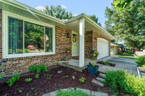 1404 E Lexington Cir, COLUMBIA, MO, 65203 | Card Image