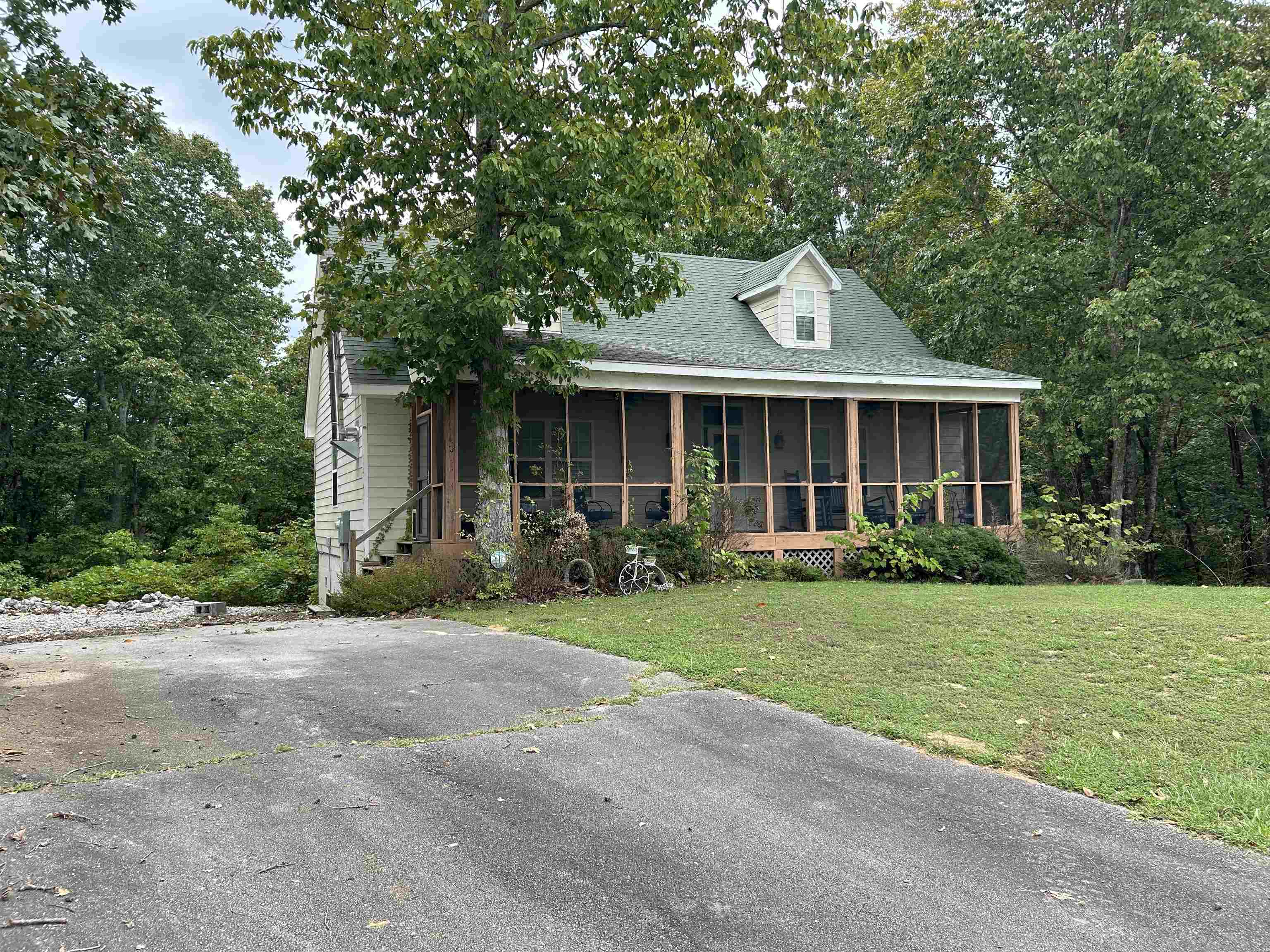Eagle Point Rd, Cherokee, AL 35616