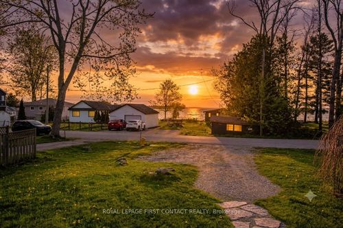 537 Oleary Lane, Victoria Harbour, ON, L0K2A0 | Card Image