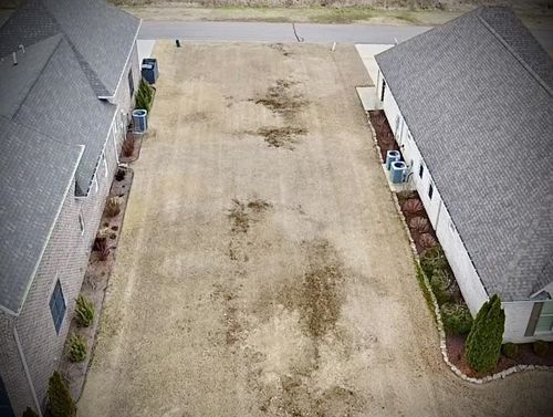 25 Hampton Pl, Dyersburg, TN, 38024-2957 | Card Image