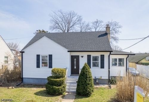 978 Rahway Ave, Avenel, NJ, 07001-1946 | Card Image