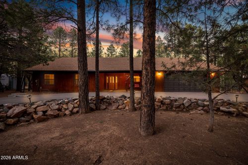 2202 Forest Park Dr, Overgaard, AZ, 85933-5004 | Card Image