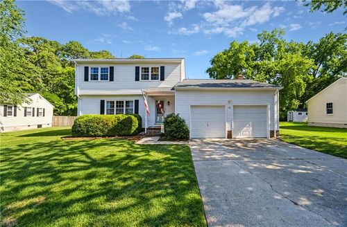 10 Locust Run, Poquoson, VA, 23662-2240 | Card Image