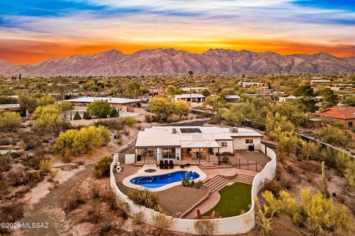 3855 N Via Avellana, Tucson, AZ, 85718-7203 | Card Image