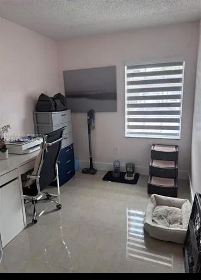 5308 Sw 138 Th Pl, Townhouse with 3 bedrooms, 2 bathrooms and null parking in Miami FL | Image 9