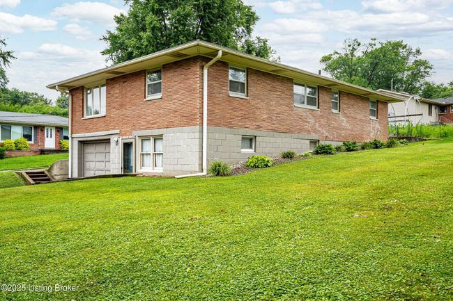 609 Lynn Rd, House other with 3 bedrooms, 2 bathrooms and null parking in New Albany IN | Image 24