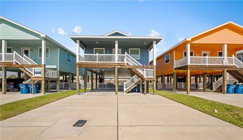 180 Paradise Pointe Dr, Port Aransas, TX, 78373-5265 | Card Image
