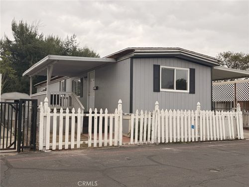 spc-59-26297 Baseline St, Highland, CA, 92346-2851 | Card Image