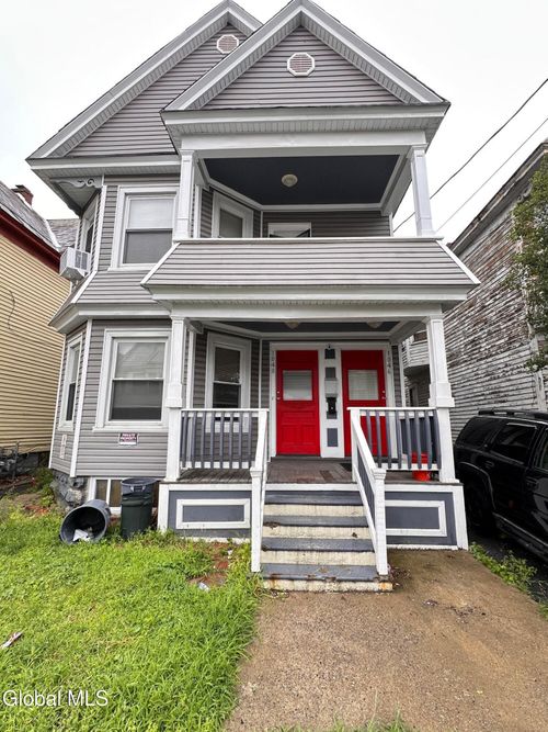 1046 Delamont Ave, Schenectady, NY, 12307-1802 | Card Image