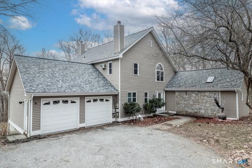 8 Pebble Ln, New Milford, CT, 06776-3904 | Card Image