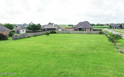 11437 Twin Oaks Cir, Maurice, LA, 70555-3656 | Card Image