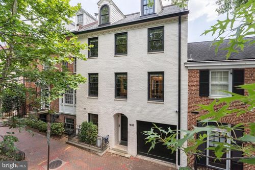 1683 34th St Nw, WASHINGTON, DC, 20007-2709 | Card Image