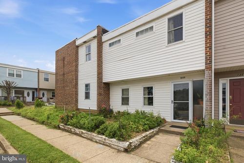 1233 Magnolia Ln, HERNDON, VA, 20170-3828 | Card Image