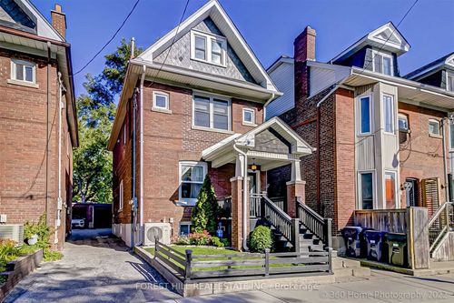373 Woodbine Ave, Toronto, ON, M4L3P7 | Card Image