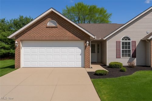 1402 Channonbrook St Sw, Canton, OH, 44710-1201 | Card Image