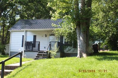 112 Brown Street, House other with 2 bedrooms, 1 bathrooms and null parking in Nicholasville KY | Image 2