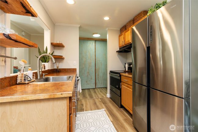 UNIT-431 - 19428 Aurora Ave N, Condo with 1 bedrooms, 1 bathrooms and 1 parking in Shoreline WA | Image 9
