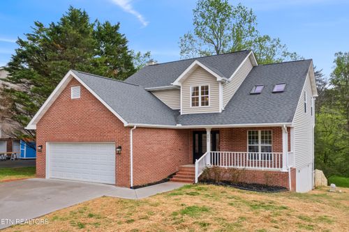 8860 Brucewood Ln, Knoxville, TN, 37923-6034 | Card Image