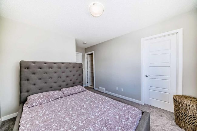 247 Redstone Boulevard Ne, Home with 3 bedrooms, 2 bathrooms and 3 parking in Calgary AB | Image 17