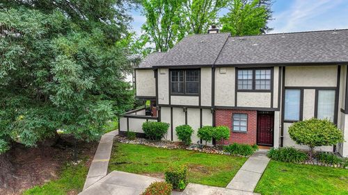 212 Wales Drive, Folsom, CA, 95630 | Card Image