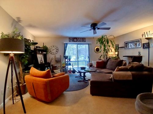 unit-17-24 Thayer Pond Dr, North Oxford, MA, 01537-1126 | Card Image