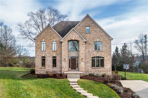 1789 Tragone Dr, Upper St. Clair, PA, 15241-2670 | Card Image